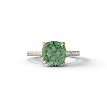 2.5 Carat Green Cushion Cut Hidden Halo & Pave Lab Diamond Ring - Éblouissant - 10K Solid Gold / Yellow Gold