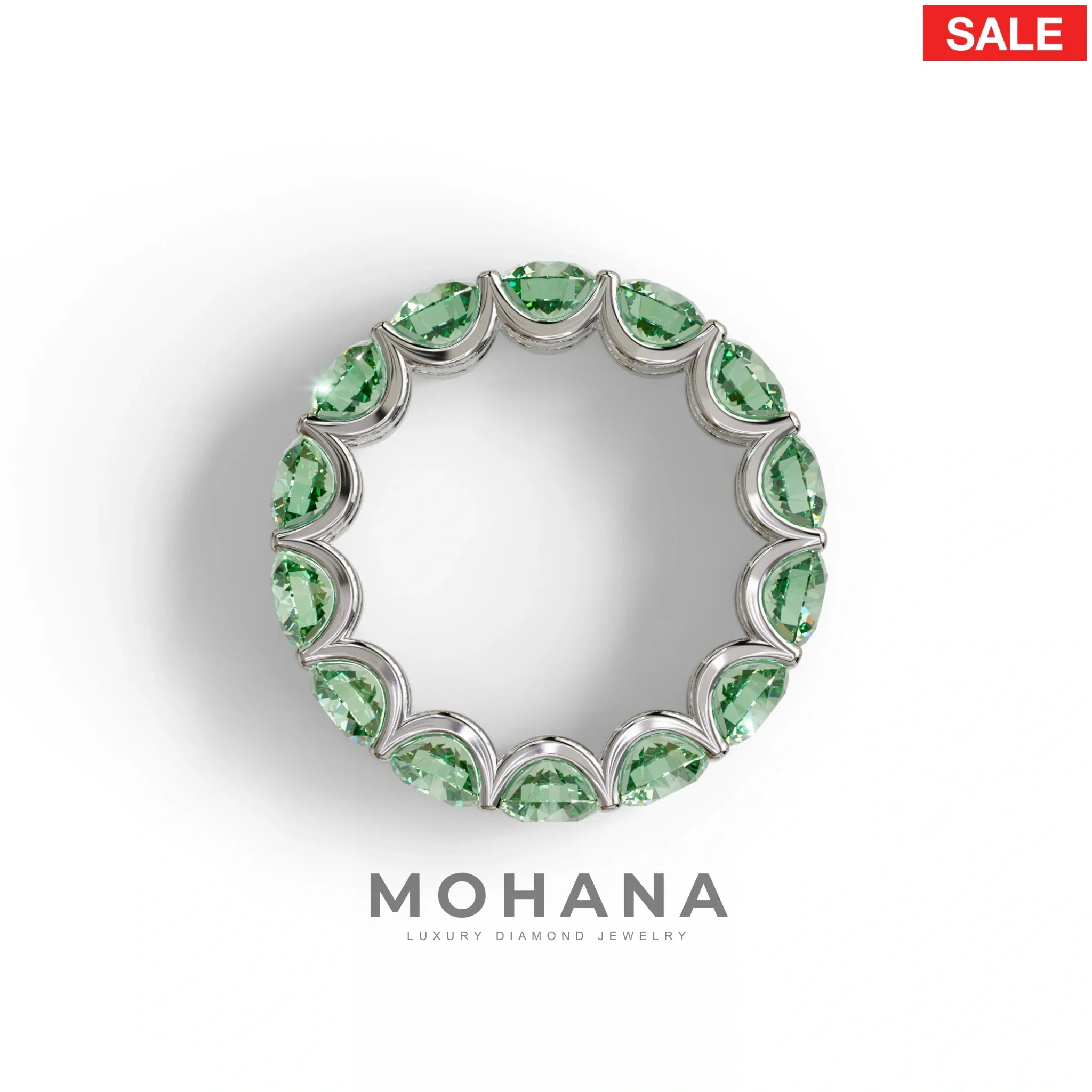 Green Round Brilliant Diamond Full Eternity Band in 18k Yellow Gold – Scalloped U-Prong Setting