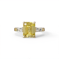 3 Carat Yellow Emerald & Tapered Baguette diamond ring - 10K Solid Gold / Yellow Gold