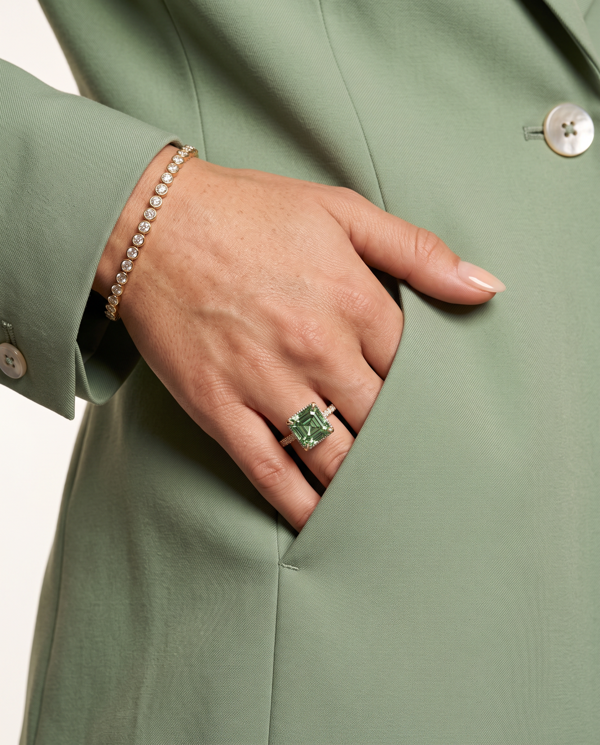 2 to 4 Carat Green Lab Grown Diamond Engagement Ring – Asscher Cut Halo | Marlene
